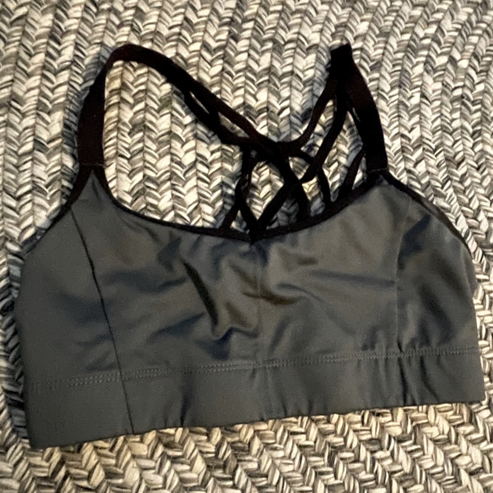 Sports bra